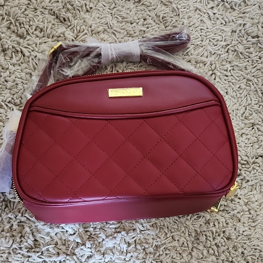 Elegant Red Quilted Crossbody Bag with Gold Accents